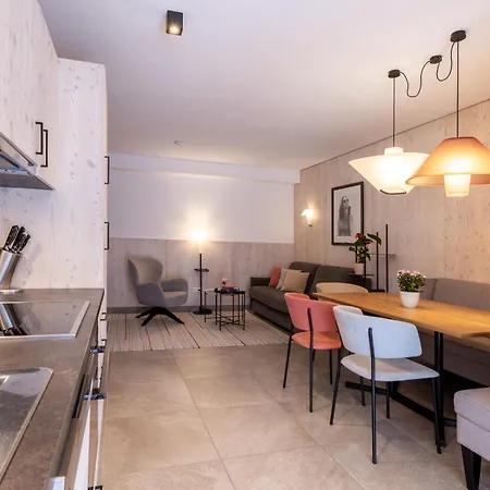 Wohn.genuss App Traumhaus アパート シュラートミンク